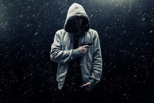 Gewalttäter haben bei einem Angriff den Vorteil der Überraschung. Das macht Selbstverteidigung für Mitarbeiter schwerer. Gewalttäter haben bei einem Angriff den Vorteil der Überraschung. Das macht Selbstverteidigung für Mitarbeiter schwerer.